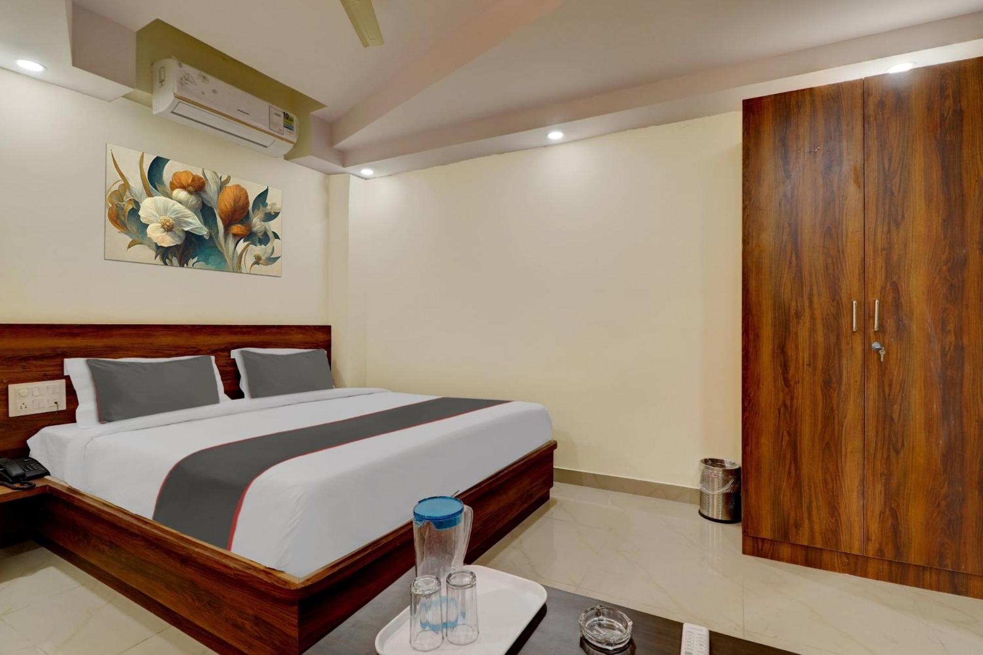 Hotel Collection O Hemadri Residency Bangalore Exterior foto